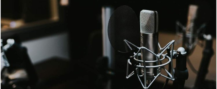 Dwie gwiazdy radiowej Trójki w nowej rozgłośni. Regularne audycje Radia 357 już w przyszłym tygodniu