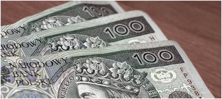 300 plus z przyklepanymi zmianami. Rząd szuka oszczędności