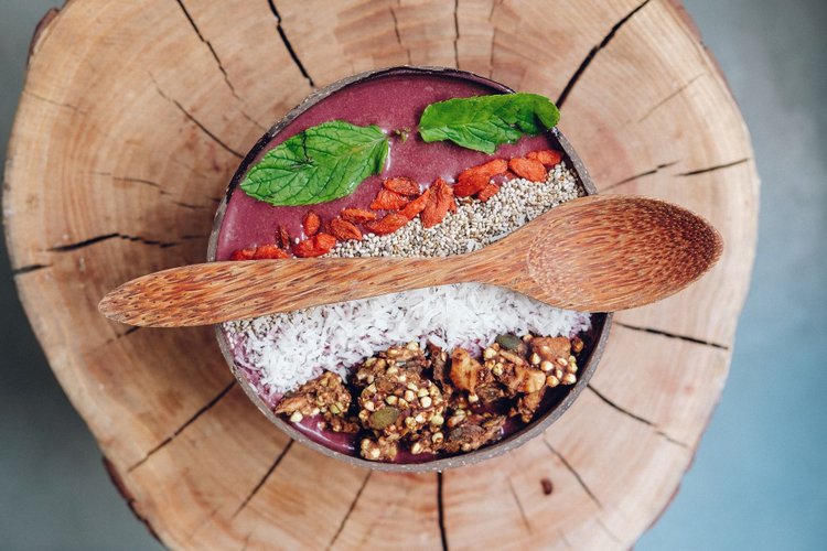 Jak przygotować smaczne smoothie bowl?