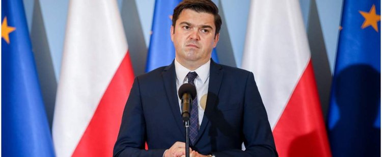Rzecznik ministerstwa zdrowia nie wątpi. Wskazał winnych wzrostu zakażeń. Zgadzasz się?