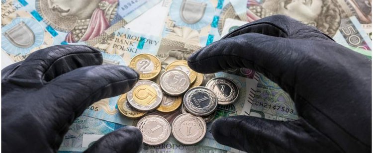 Jeden z największych polskich banków w tarapatach. GW: mógł pośredniczyć w praniu brudnych pieniędzy