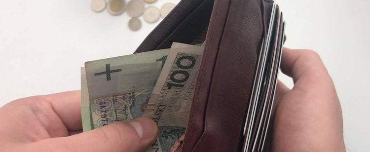 Przeciętne wynagrodzenie rośnie jak na drożdżach. Nikt się tego nie mógł spodziewać
