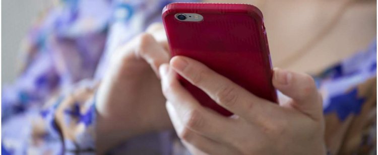Wystarczy że odbierzesz SMS, bez żadnych podejrzeń. Konsekwencje będą opłakane