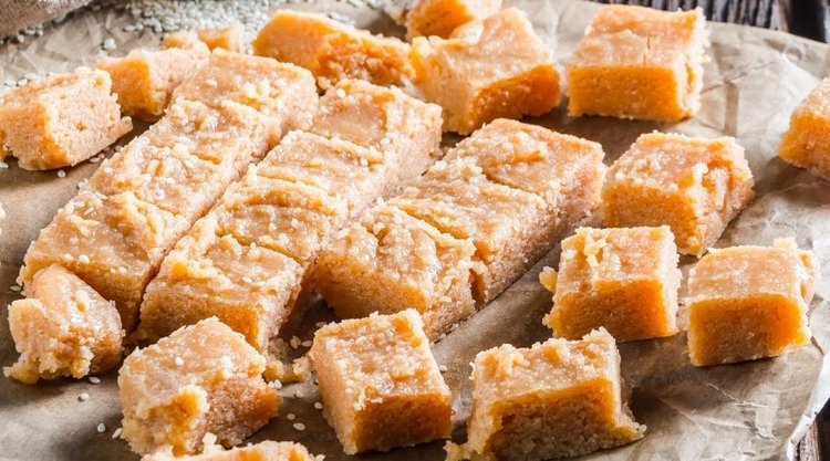 Jak przyrządzić domowe krówki? Niezawodny przepis