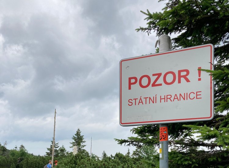 Czechy zaostrzają zasady wjazdu dla niezaszczepionych z Polski