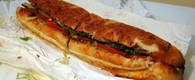 Zadziwiający wyrok sądu w Irlandii. Kanapki z Subwaya nie są robione z pieczywa