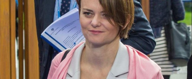 Druga fala kryzysu może nadejść. Emilewicz: przygotowujemy się na to, żeby przywrócić reżimy