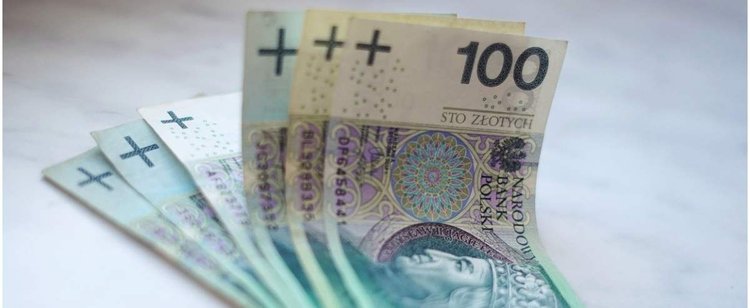 Darmowe konto czy karta odchodzą w niepamięć. Banki odbiją sobie kryzys na klientach