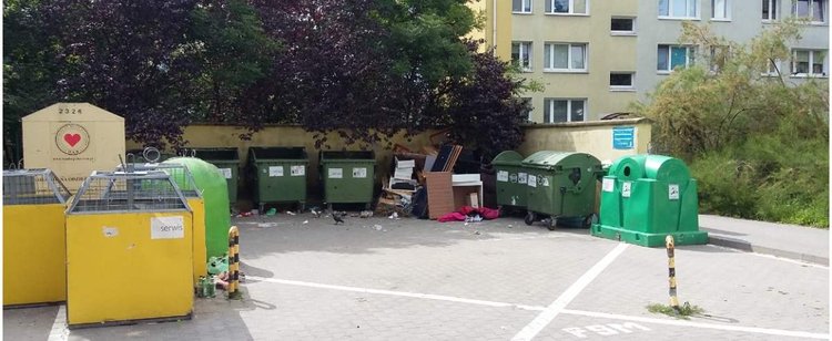 Tony śmieci wywożą do ubogich gmin. Wszystko przez zmianę przepisów