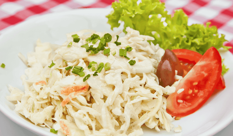 Kultową surówkę z KFC pokochały miliony. Zdradzamy, jak zrobić Coleslawa krok po kroku