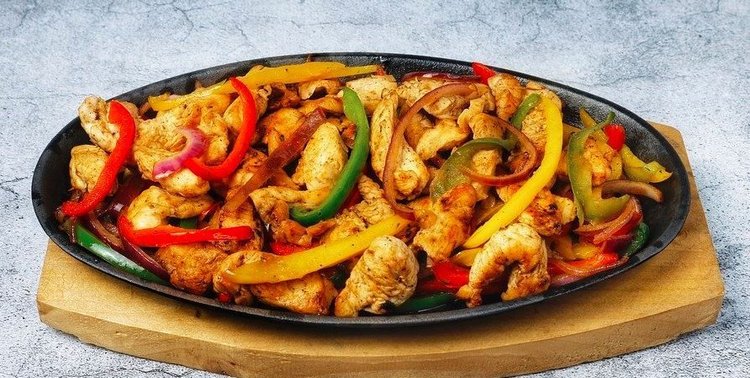 Kurczak fajita - przepis na pyszne i ostre meksykańskie danie