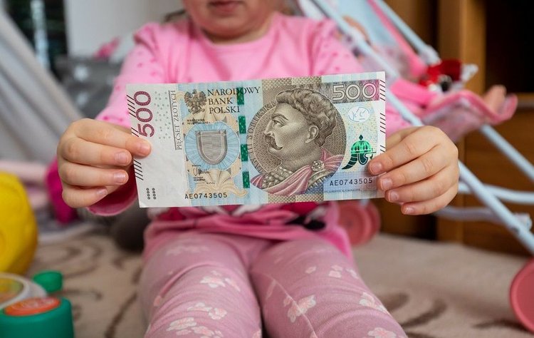 500 plus tylko do końca 2022 roku. Potem harmonogram się urywa