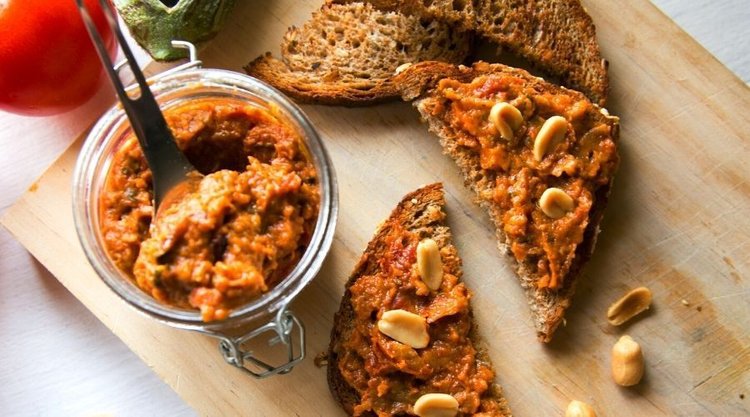 Aromatyczna pasta do kanapek na bazie suszonych pomidorów