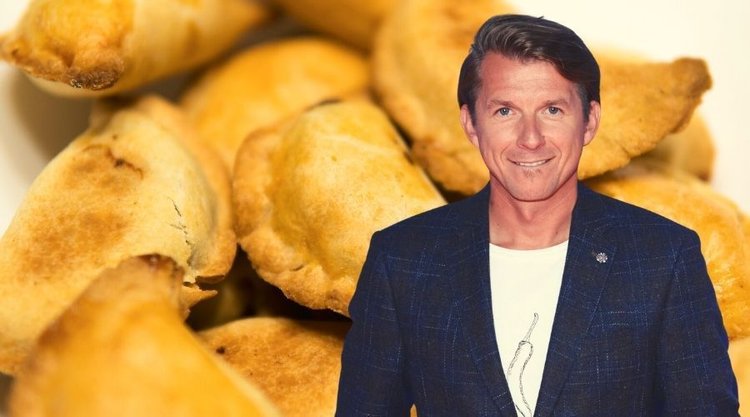 Pieczone pierogi z kapustą i grzybami wg. przepisu Karola Okrasy