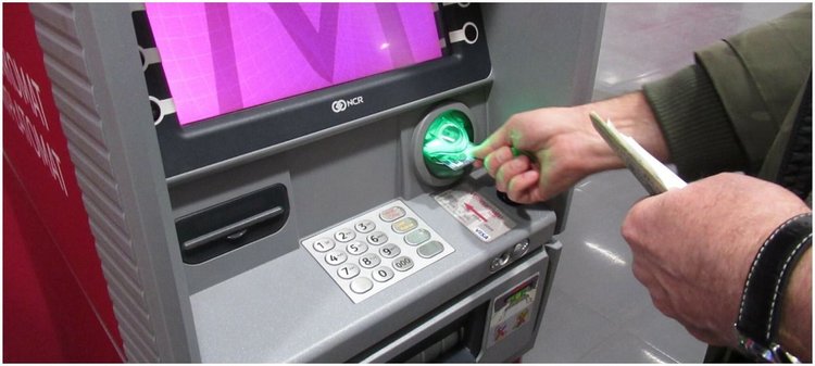 Santander, PKO, mBank i cztery inne banki z przerwami na weekend. Transakcję lepiej wykonaj zawczasu