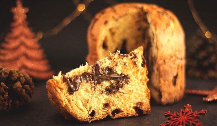 Wegańskie panettone. Lekka włoska babka świąteczna bez jajek bije na głowę tradycyjne polskie wypieki