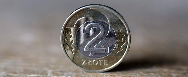Złoty w tarapatach. Takiego kursu polskiej waluty nie było od marca