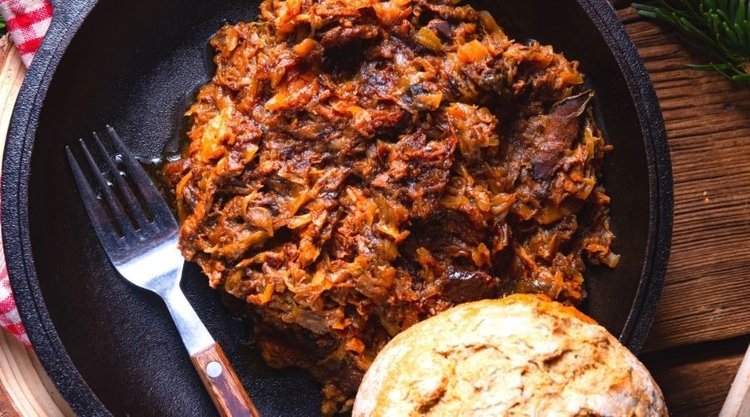 Babciny przepis na idealny bigos