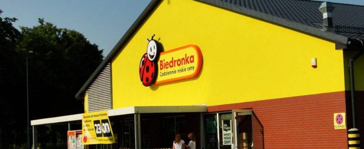 Tylko dziś trwa wyjątkowa promocja w Biedronce i Lidlu. Można zdobyć aż 9 produktów gratis
