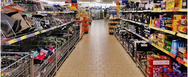 Dino idzie jak burza. Polska sieciówka bije rekordy