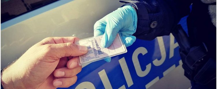 Przekroczysz prędkość o 50 km/h, zabiorą ci prawo jazdy. Zarekwirują je przez internet