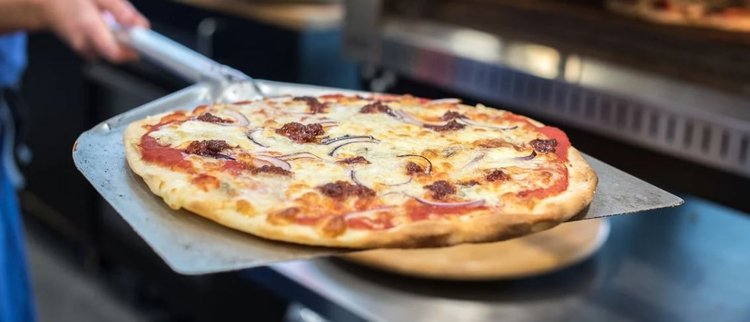 Pyszna pizza przygotowana z bajeczną łatwością