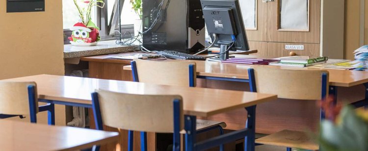 Nauczyciele masowo rezygnują z zawodu. Jednak wcale nie z powodu koronawirusa