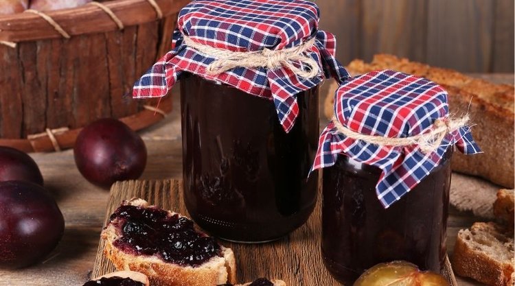 Niezawodne sposoby na idealne konfitury śliwkowe
