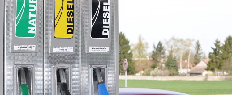 Zła wiadomość dla kierowców. Ceny paliw idą w górę