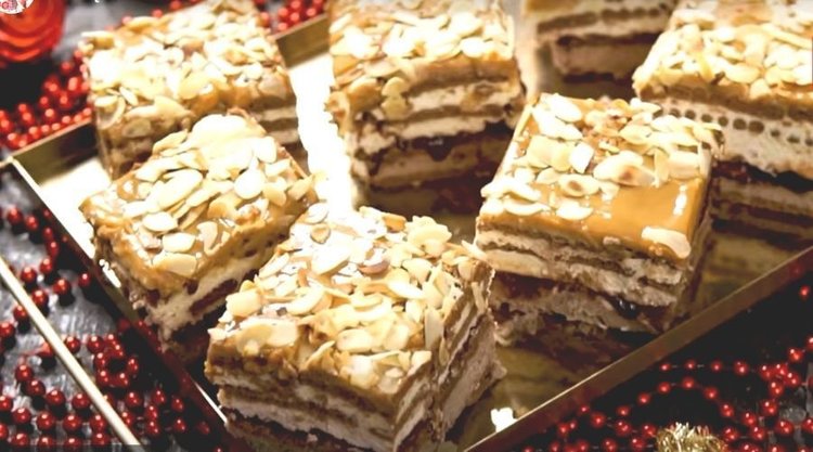 Ekspresowe ciasto bez pieczenia. W rolach głównych powidła i masa krówkowa