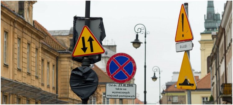 Nowe znaki na polskich drogach. Kierowcy mają kolejną lekturę