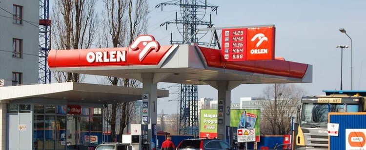 Orlen zdecydował się na wprowadzenie dodatkowej opłaty. Wcześniej na stacjach jej nie było
