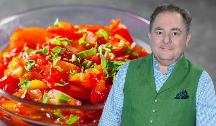 Paprykarz drobiowy Roberta Makłowicza. Prosty sposób na szybkie, pożywne danie