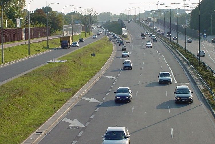 Rejestracja samochodu. Rząd idzie na rękę kierowcom, terminy do wydłużenia 