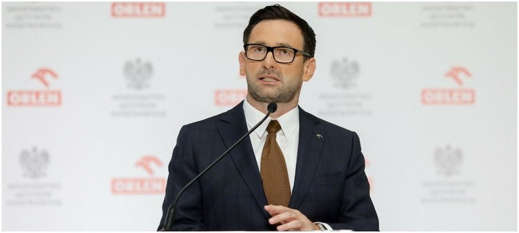 Obajtek rusza z własnym magazynem. Polska Press wydaje dla niego "Orlen Cafe"
