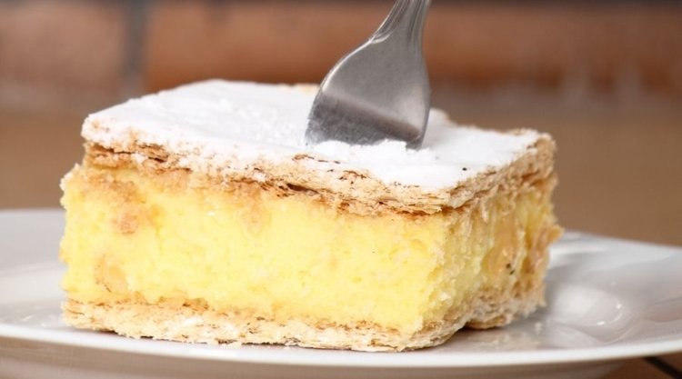 Proste w przygotowaniu kremówki. Pyszne ciasto bez pieczenia