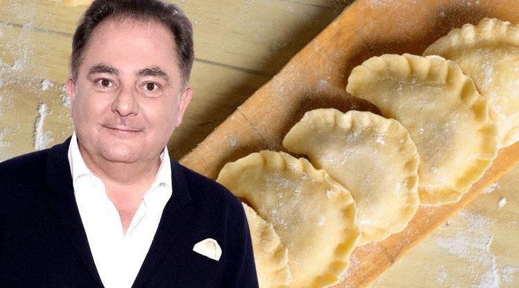 Pierogi z suszonymi śliwkami od Roberta Makłowicza