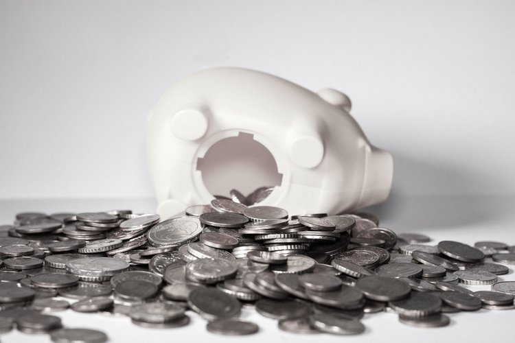 Płaca minimalna a wysokość świadczeń chorobowych