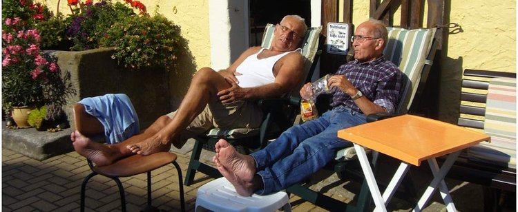 Pomoc też dla emerytów, mogą dostać 2080 zł. Warunek jest jeden