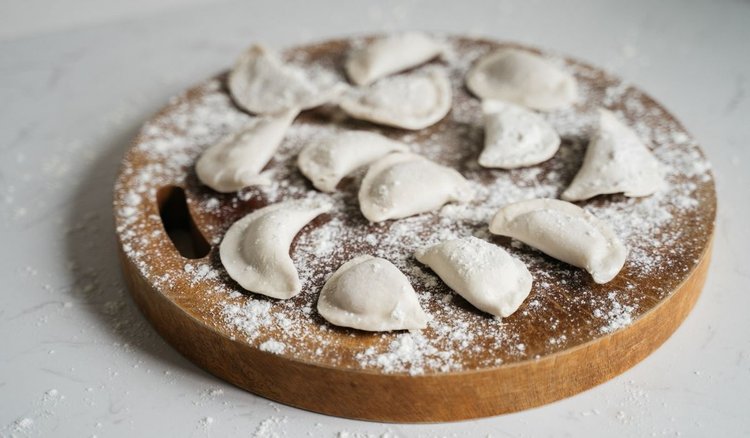 Prosty sposób na perfekcyjne ciasto na pierogi