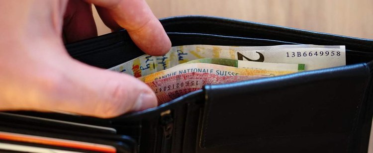 Średnia pensja na poziomie 2 tys. euro? Wiemy, co musi się stać