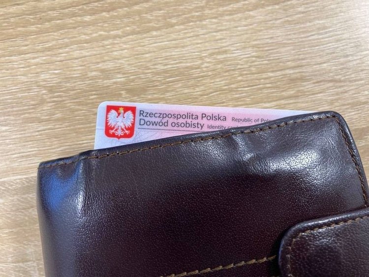 Zaprezentowano nowe wzory dowodów osobistych. Czeka nas dużo zmian