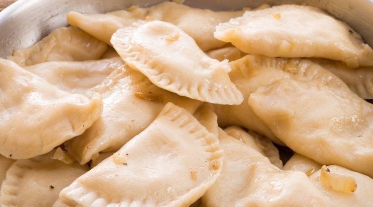 Prosty przepis na pierogi ruskie bez lepienia