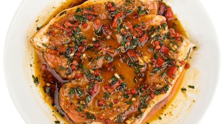 Zachwycająca w każdym kęsie karkówka marynowana w coca-coli. Prosty pomysł na pyszny obiad
