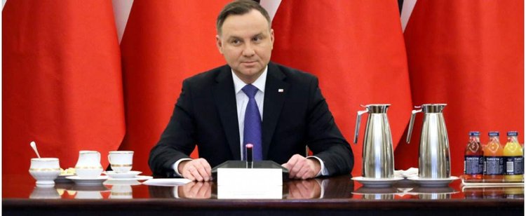 Andrzej Duda wciąż pierwszy, ale różnica na granicy błędu statystycznego. Jeden kandydat jest najbliżej jego wyniku w II turze