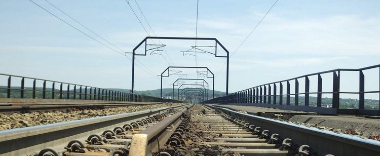Trwają prace nad prawem warstwowym. Pozwoli PKP zarobić dodatkowe pieniądze