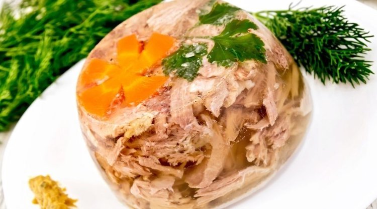 Galaretka z mięsa po rosole
