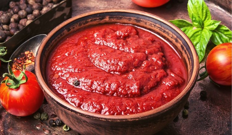 Prosty patent na domowy ketchup. Zapomnij o kupowaniu go w sklepie