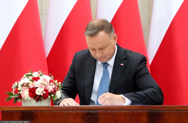 Duda walczy o emerytury stażowe