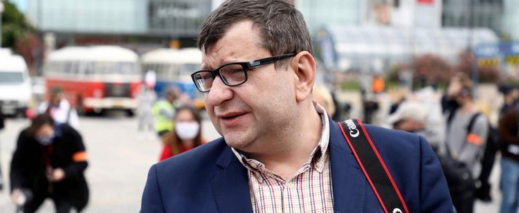 Zbigniew Stonoga kończy dzisiaj 46 lat. Czego mu życzysz?